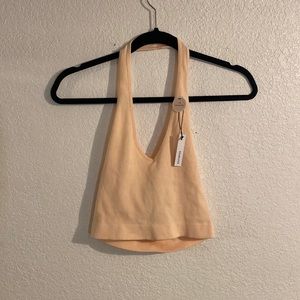 Women’s seamless halter top